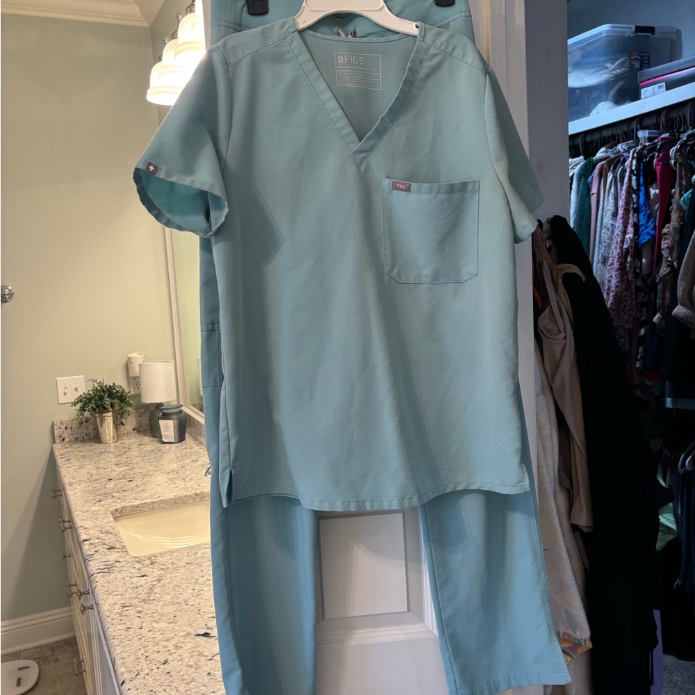 Figs Teal Scrub Set